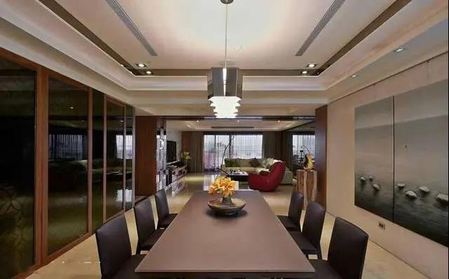 當下家裝新寵——柚木窗，美觀又實用